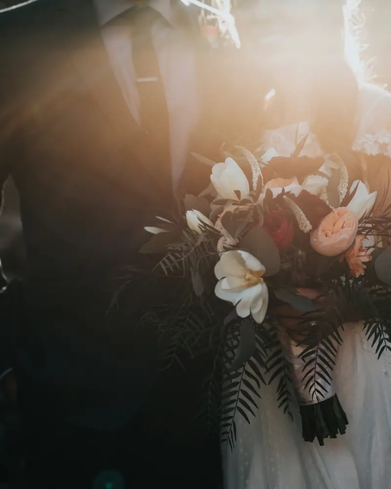 dettaglio abito da sposa